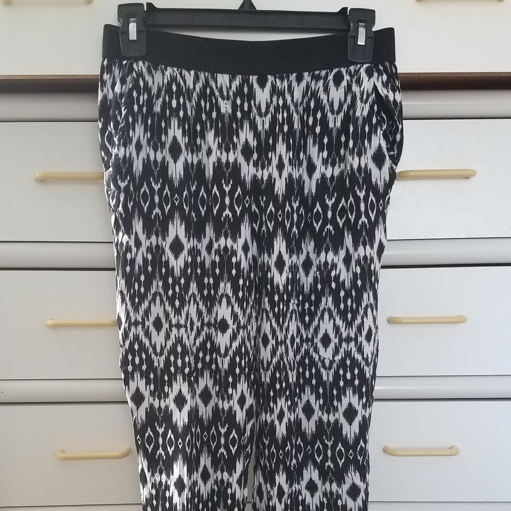 Loose fit pants